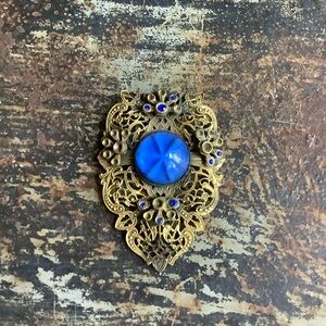 Vintage Art Deco Clip